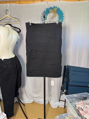 NWOT Zenana plus size Black Women's Pencil Skirt